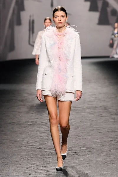 Look 56